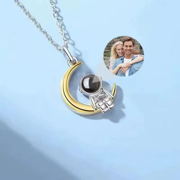comprar-collar-con-proyeccion-de-foto-personalizada-luna-estrella-6