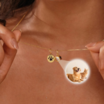 Collar Medalla Huella de Mascota Grabada y Foto Proyectada Personalizada