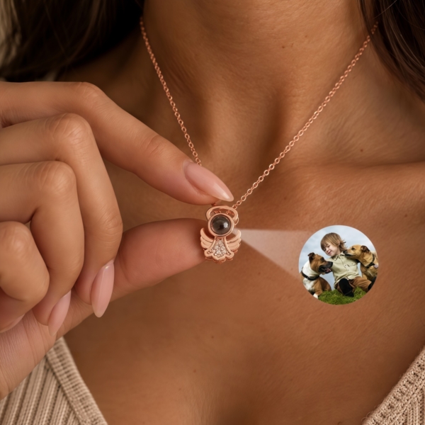 Collar con Alas de Ángel y Circonitas con Proyección de Foto Personalizada foto 5