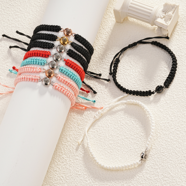 Acabados y colores de pulsera de cuerda con charm personalizado